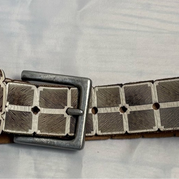 Brave Soul Accessories - Brave Soul Tan and Cream Women's Belt with Silver Buckle